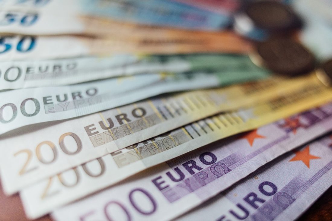 Euro and Safe-haven currencies,
