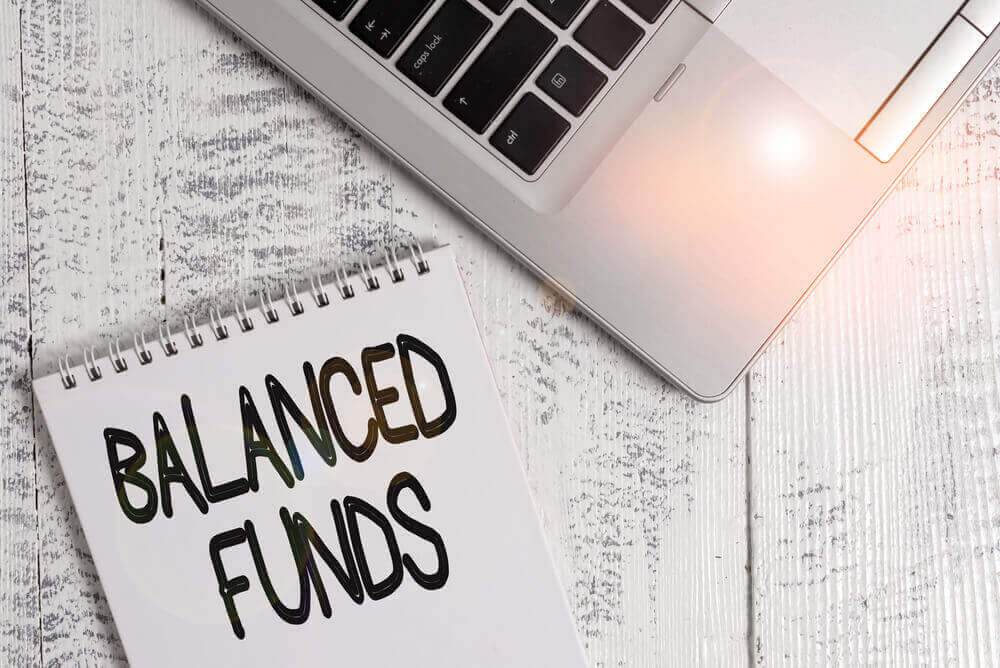 Benefits to Investing in Hybrid Funds