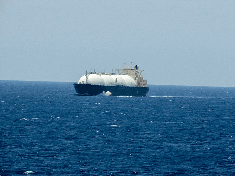 EU grapples US LNG deal