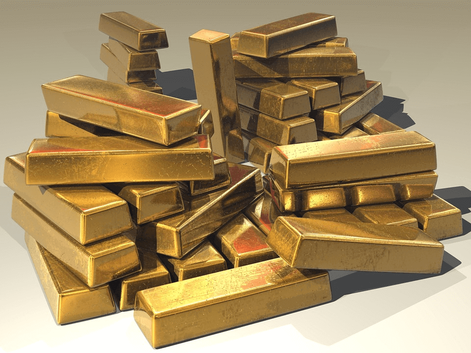 Gold declines as dollar keeps its safe-haven flows