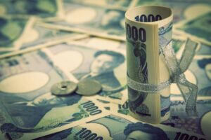 Intervention for yen coin unlikely even as it reaches low point